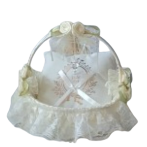 panier pour fleurs arrivée des mariés